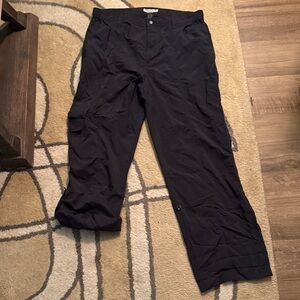 NWOT Magellan’s Black Cargo Pants